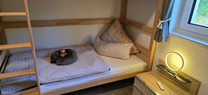 3 bedrooms, in-room safe, travel cot, WiFi