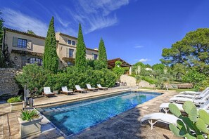 Seasonal outdoor pool - Mas Cicada (Paradou)