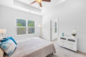 3 chambres, fer et planche à repasser, Wi-Fi gratuit, draps fournis