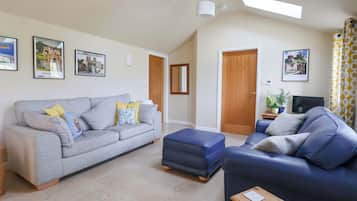 Cottage | Living area