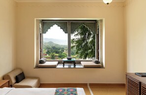 Grand Room, Lake View | Soundproofing, iron/ironing board, free WiFi - YAAN Udaipur (Udaipur)