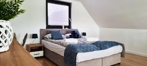 Iron/ironing board, free WiFi, bed sheets