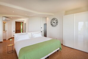 4 chambres, fer et planche à repasser, Wi-Fi gratuit, draps fournis