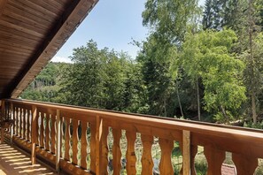 Property grounds - Apartment 'Wohung Zum Ausblick' with Mountain View, Balcony and Wi-Fi (Plettenberg)