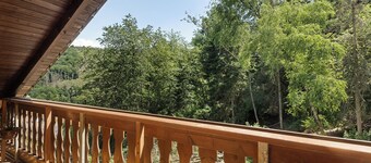 Apartment 'Wohung Zum Ausblick' with Mountain View, Balcony and Wi-Fi