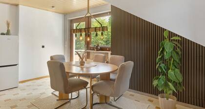 Apartment 'Wohung Zum Ausblick' with Mountain View, Balcony and Wi-Fi