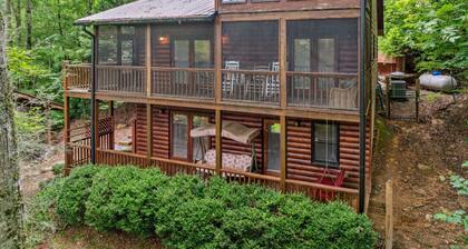 Creekside Cabin w/ Hot Tub & Decks