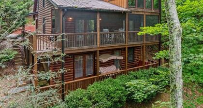Creekside Cabin w/ Hot Tub & Decks