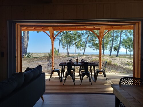 Maison en bois sur pilotis - 4218