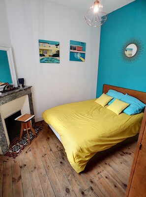 3 chambres, fer et planche à repasser