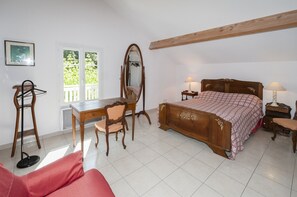 4 Schlafzimmer, Bügeleisen/Bügelbrett, Rollstuhlgeeignet