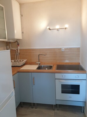 Fridge, microwave, oven, coffee/tea maker - Apartment with ocean view - 3491 (Soulac-sur-Mer)