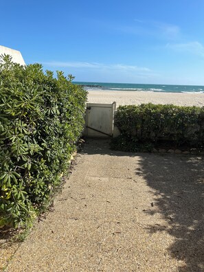 Strand