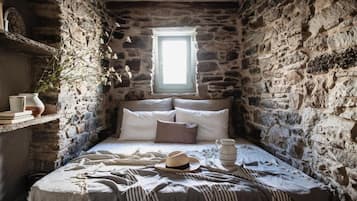 Soundproofing, free WiFi