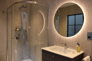 Bathroom - The Merchant's Yard (Tideswell)