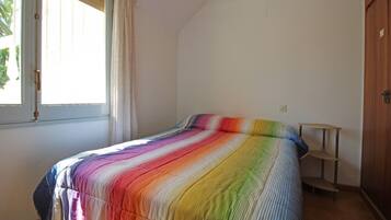 Villa | 3 bedrooms, iron/ironing board