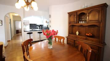 Villa | Dining