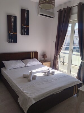 1 bedroom, iron/ironing board, free WiFi, bed sheets