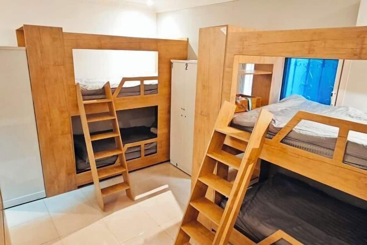 Soundproofing, iron/ironing board, free WiFi