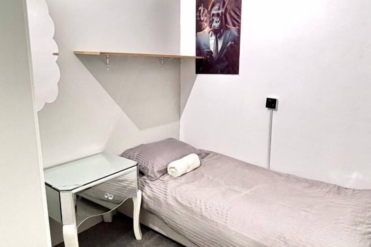 Soundproofing, iron/ironing board, free WiFi