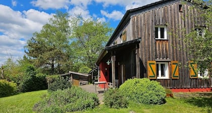 Natur & Wellness ''auf der Hardt'' *Jaccuzzi *Sauna *alleinlage im Wald