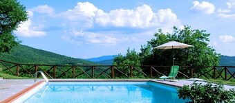 [Badia Ficarolo] Farmhouse with panoramic pool
