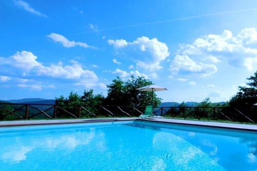 [Badia Ficarolo] Farmhouse with panoramic pool