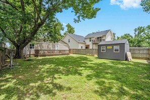 Exterior - 7th St Trailhead, Close to Bentonville Square (Bentonville)