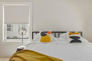 3 chambres, fer et planche à repasser, Wi-Fi, draps fournis
