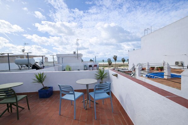Outdoor dining - Habitación Cañaveral Playa Conil V (Conil de la Frontera)