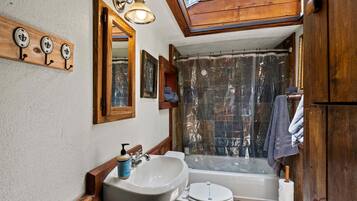 Shower, towels