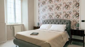 1 slaapkamer, een strijkplank/strijkijzer, gratis wifi, beddengoed