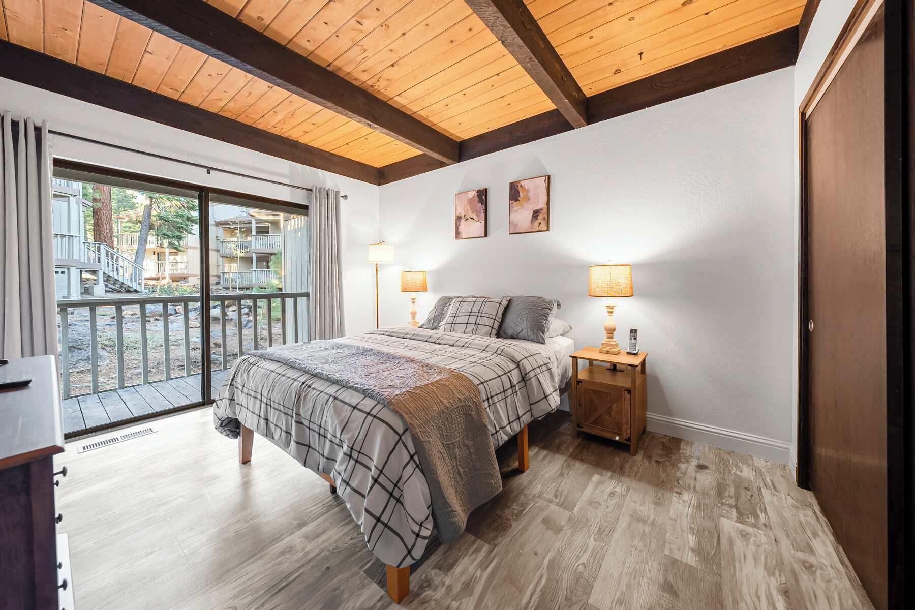 1 bedroom, individually decorated, individually furnished