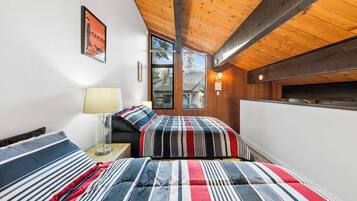 Condo, Multiple Beds, Patio, Mountain View (Kingswood Village Escape) | 1 bedroom, individually decorated, individually furnished