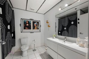 Hair dryer, towels