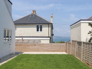 Property grounds - Clova (Brixham)