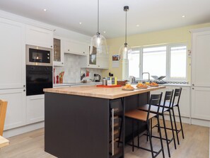 Oppvaskmaskin og kjøkkenutstyr