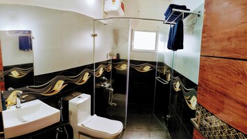 Artículos de tocador gratuitos, toallas, jabón, shampoo
