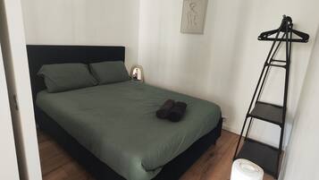 1 bedroom, travel crib, WiFi, bed sheets