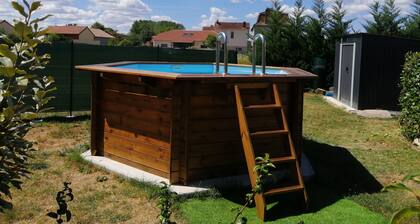 Stone barn conversion for 4 people, with swimming pool.