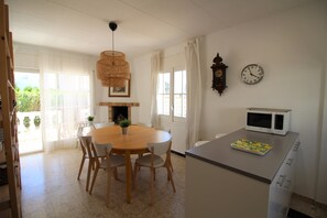 Villa | Dining