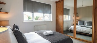 32 Moorland House