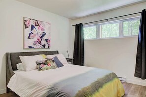 2 bedrooms, iron/ironing board, travel crib, WiFi