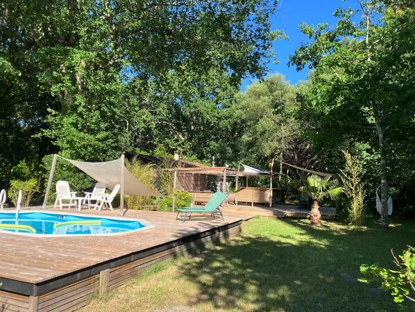 Outdoor pool, a heated pool