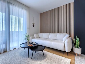 TV - Nice apartment for 4 people with A/C, WIFI, TV and balcony (Pula)