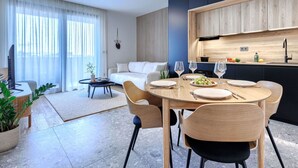 Interior - Beautiful apartment for 4 people with WIFI, A/C, TV and balcony (Pula)