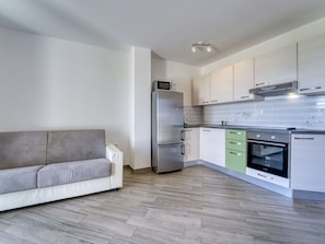 Microwave, oven