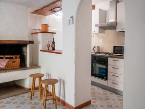 Microwave, oven, highchair