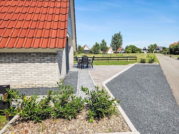 Domicile, Toit, Chalet, Allée, Dalle, Jardin, Aménagement Paysager, Pavé, Passerelle