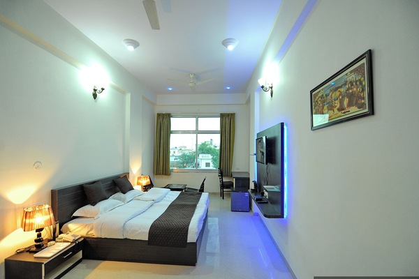 Superior Double Room | Desk, free WiFi